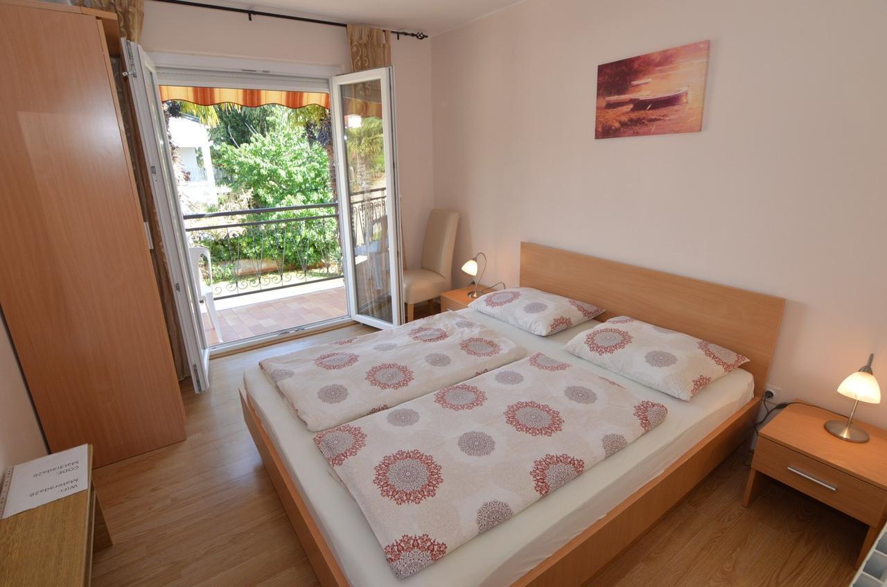 Apartmani Dekovic Materada 波雷奇 客房 照片