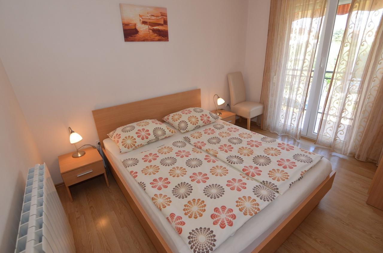 Apartmani Dekovic Materada 波雷奇 客房 照片